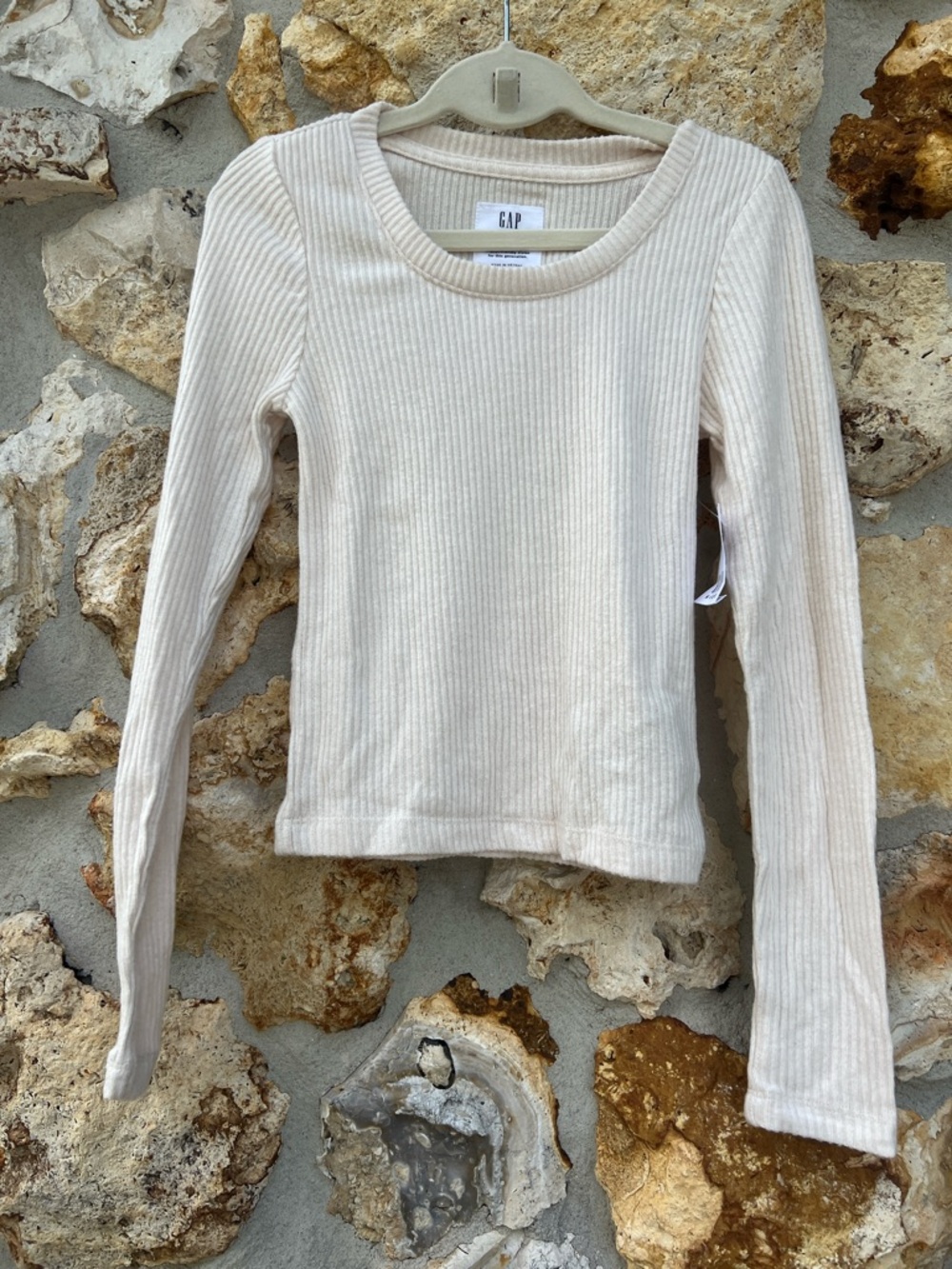 Gap teen long sleeve ribbed shirt